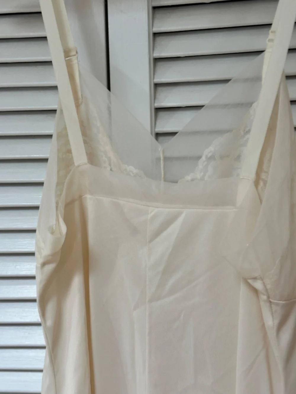 Vintage Full Slip Nylon Lace Beige Beautiful Smooth Comfortable - Picture 5 of 13